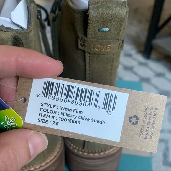 • NWT! [Toms] Finn Lace-Up Booties • - Picture 6 of 12